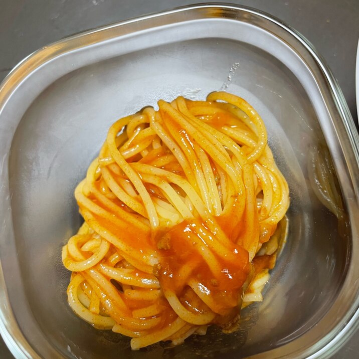 鶏肉とケチャップのパスタ